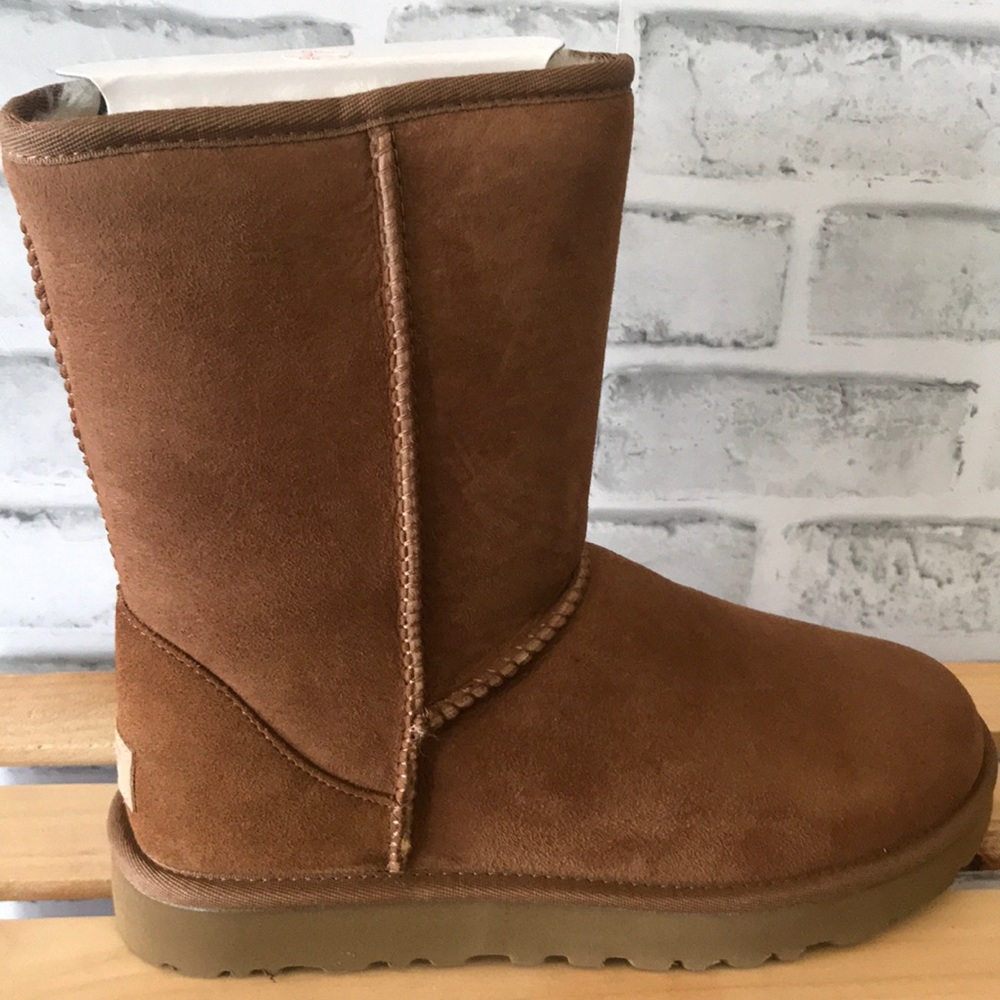 Ugg women classic short ll